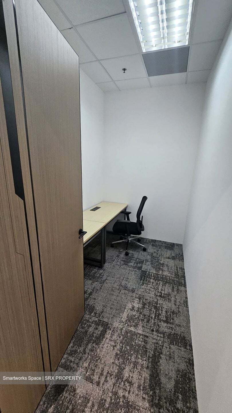 Lippo Centre (D2), Office #575109331
